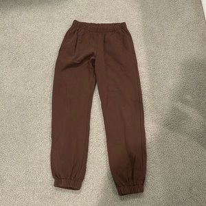 Brandy Melville John Galt brown sweatpants